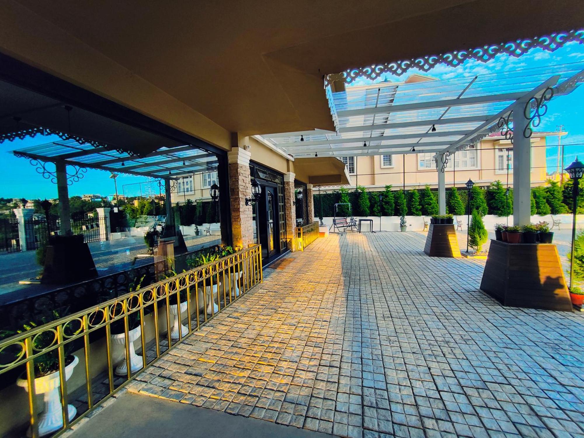 Hotel Acropolis Shillong Exterior photo