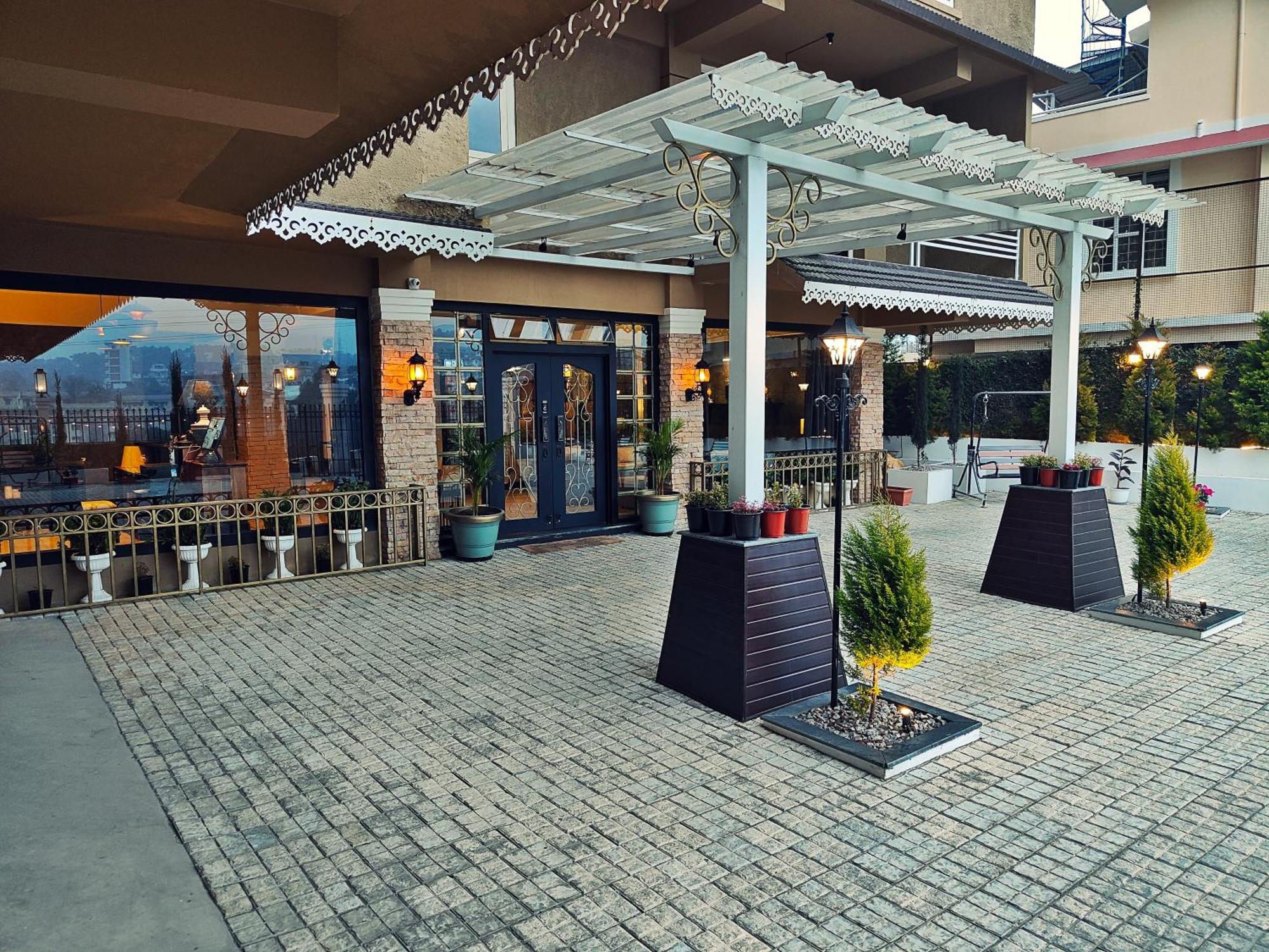 Hotel Acropolis Shillong Exterior photo